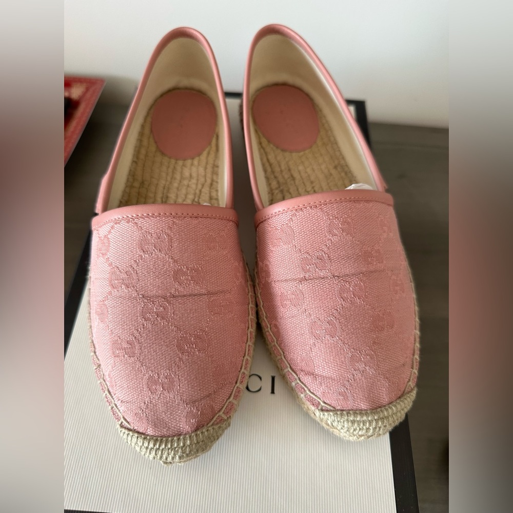 Gucci pink espadrilles flat shoes size 37
